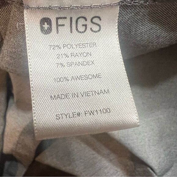 Figs Casma 3 Pocket Short Sleeve Scrub Top - Picture 10 of 10